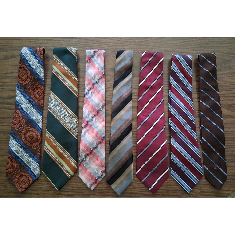 Lot of 24 Vintage 1950s 60s 70s 80s Neckties Rockabilly Cravats Assorted Ties